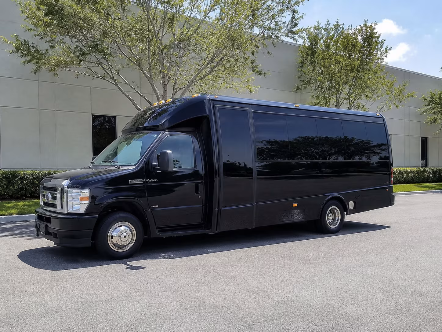 hackensackcharterbuscompany com makes booking bergen county prom transportation simple