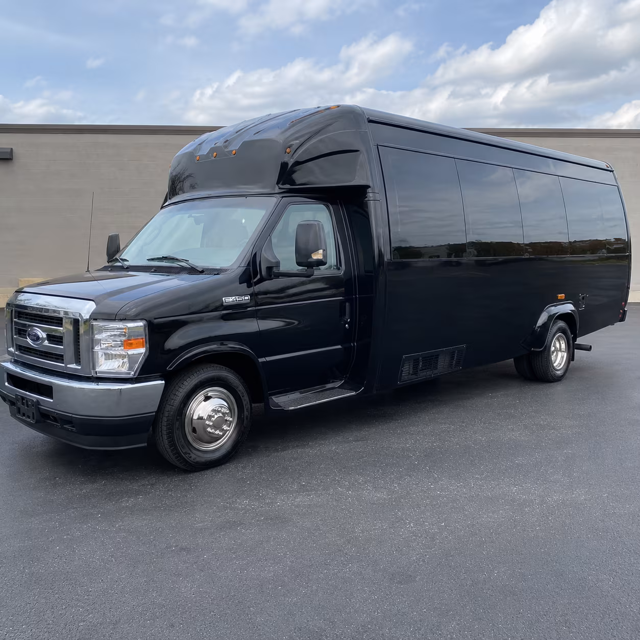 newark bus rentals