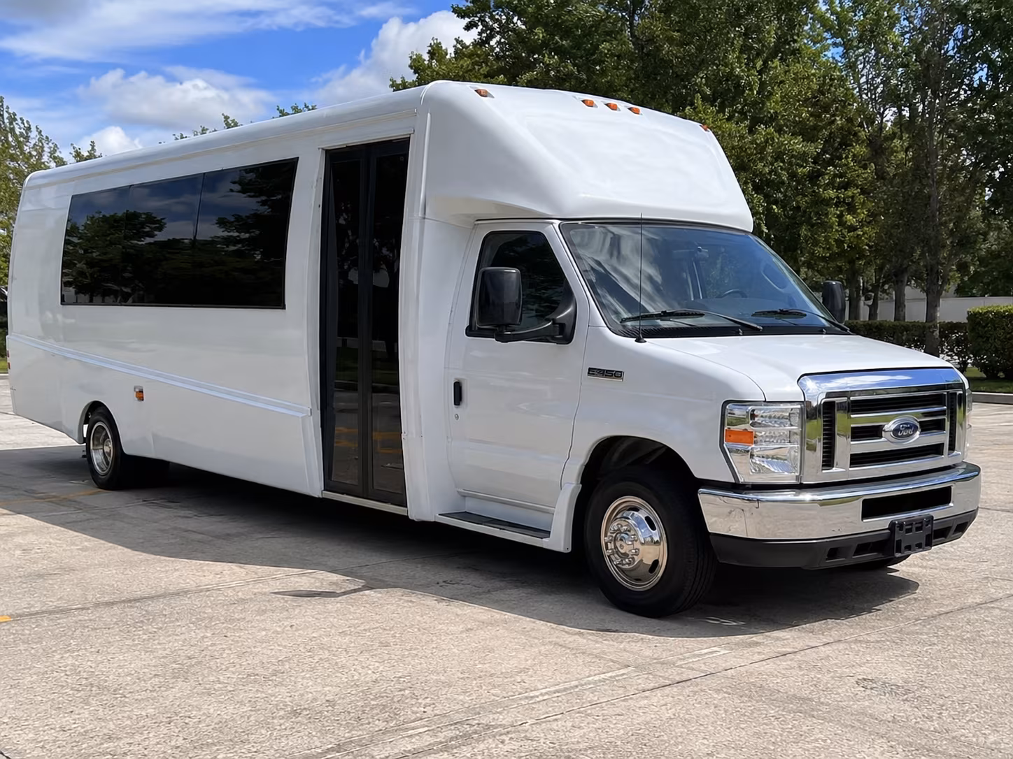 sayreville get your prom group moving with sayreville party bus rentals