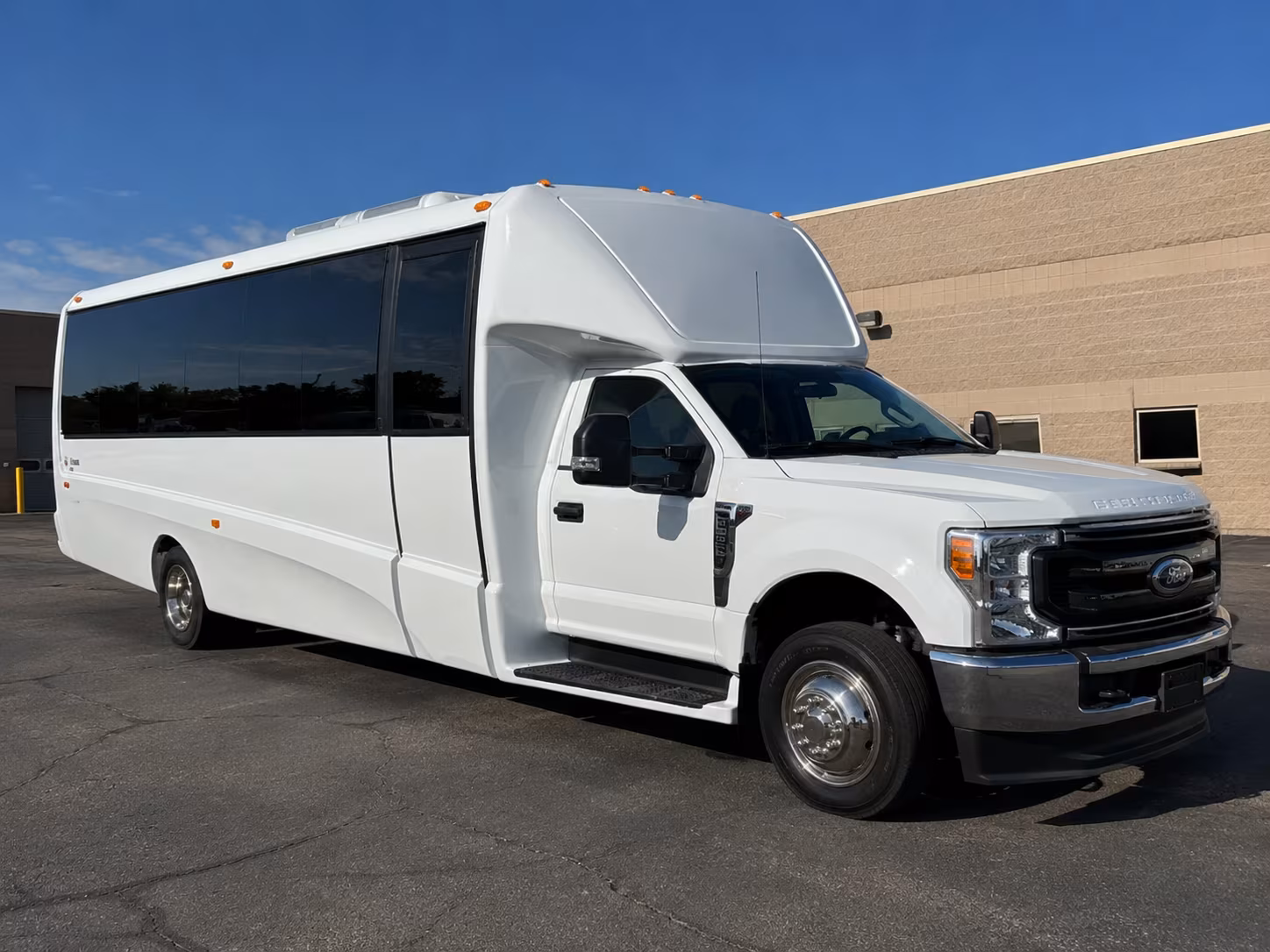 teaneck travel to your private event with a teaneck charter bus rental